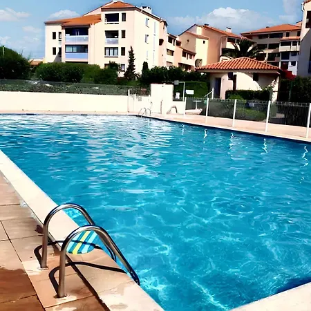 Accueillant Au Coeur De 25 M² Piscine Partagee
