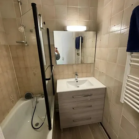 Apartment Accueillant Au Coeur De 25 M² Piscine Partagee *